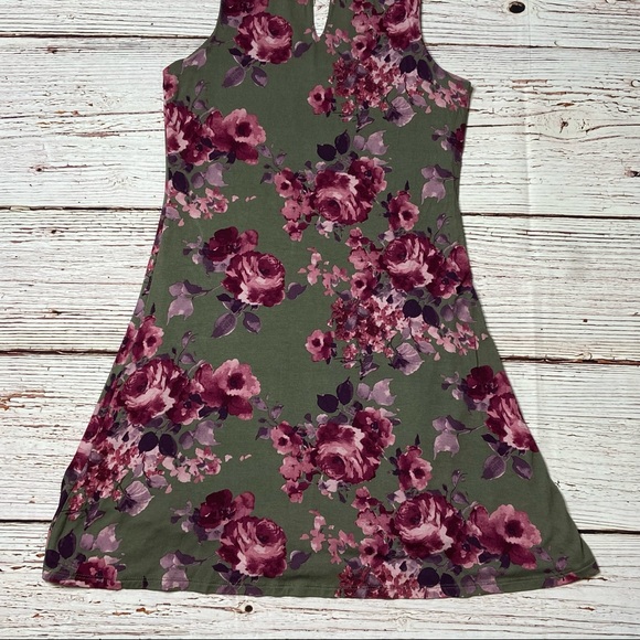 Francesca’s Alya River Floral Fit and Flare Halter Mini Dress in Dark Olive Sz M - Picture 16 of 16